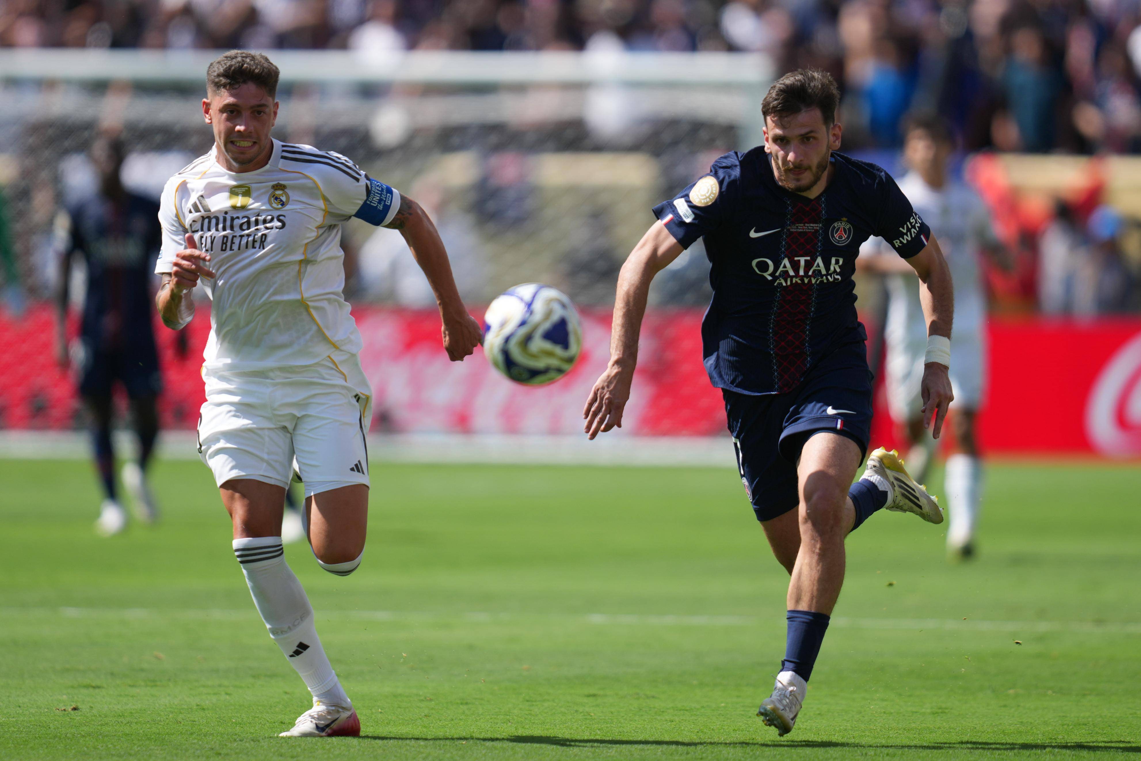 比剧本还玄幻！姆巴佩离开，大巴黎夺欧冠，世俱杯痛击皇马