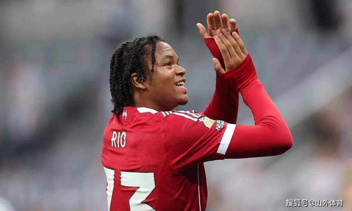 无缘欧冠名单！基耶萨利物浦前景堪忧，淘汰赛或迎转机？